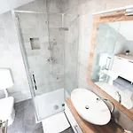 Todi With Private Heated Pool & Wellness