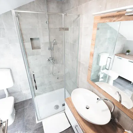 Todi With Private Heated Pool & Wellness