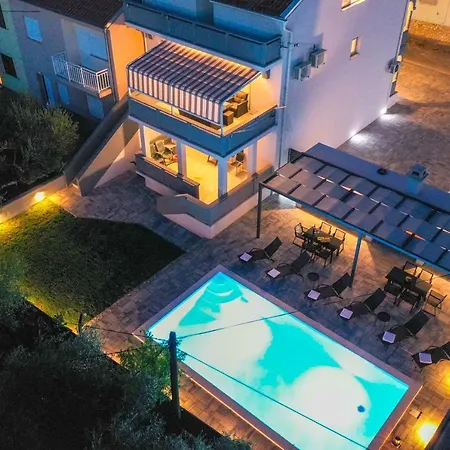 וילה Todi With Private Heated Pool & Wellness