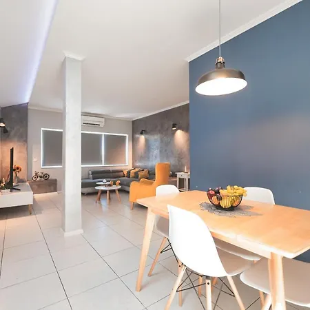 Todi With Private Heated Pool & Wellness זאדאר