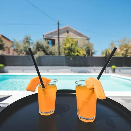 别墅 Todi 扎达尔