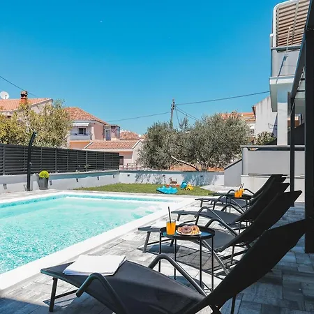 Todi With Private Heated Pool & Wellness * Zadar