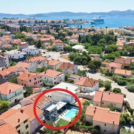 Todi With Private Heated Pool & Wellness *