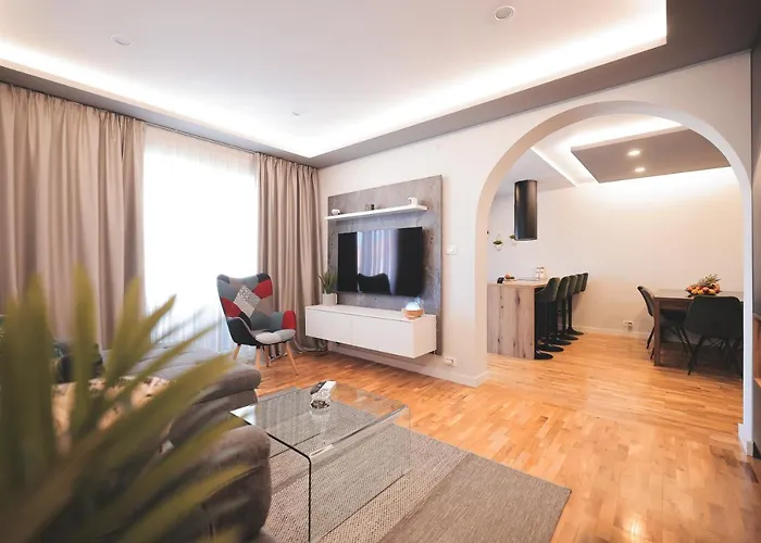 Todi With Private Heated Pool & Wellness