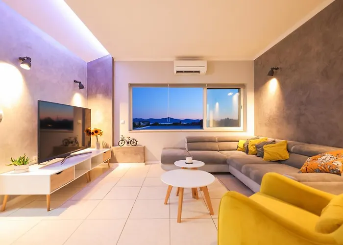 Todi With Private Heated Pool & Wellness Villa Zadar