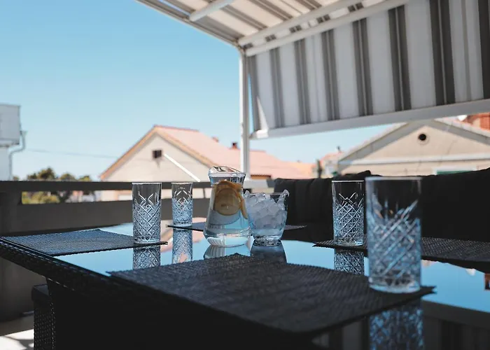 Todi With Private Heated Pool & Wellness Zadar