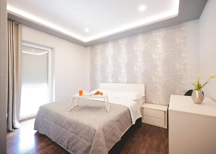 Todi With Private Heated Pool & Wellness