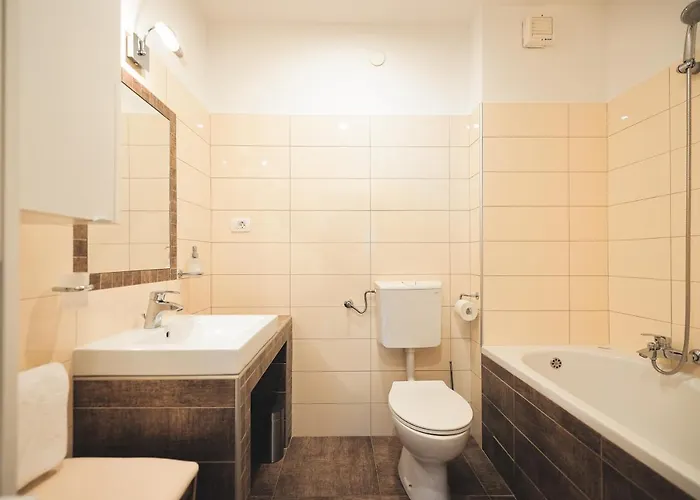 Todi With Private Heated Pool & Wellness Willa *