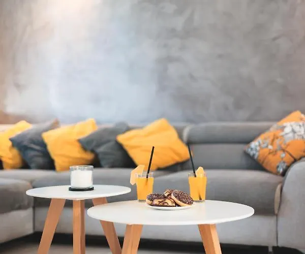 Todi With Private Heated Pool & Wellness Willa Zadar